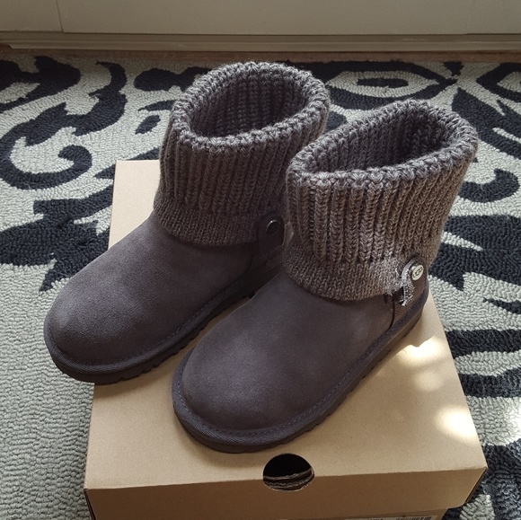 ugg boots saela
